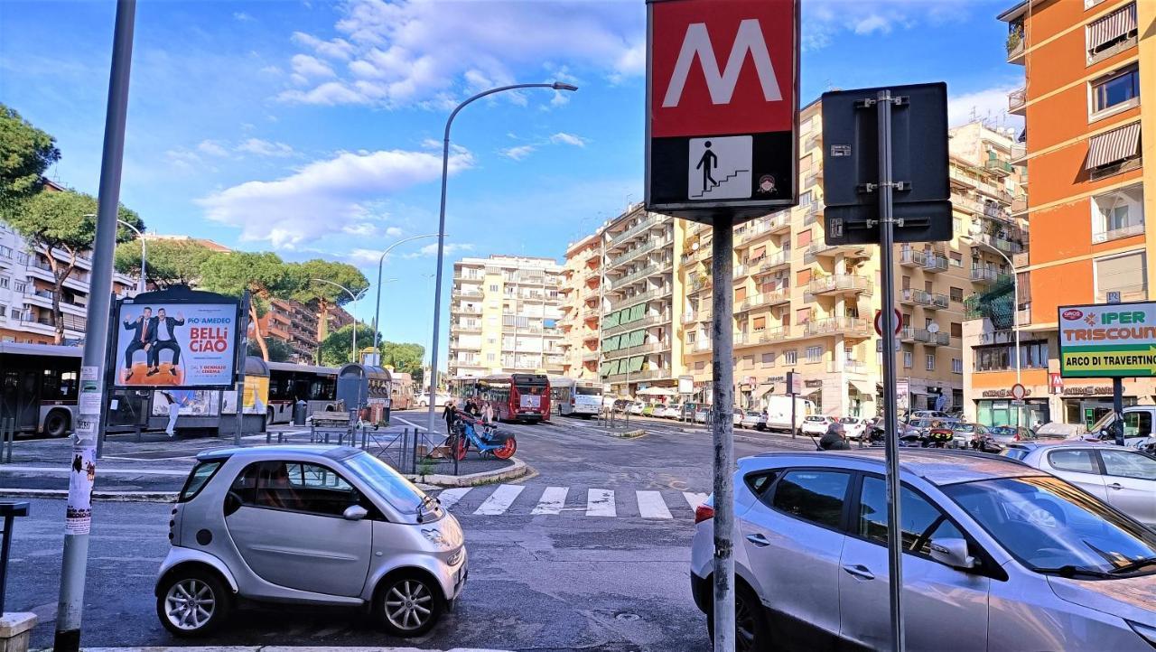 Ferienwohnung Casa Mia Metro A 100Mt Rom Exterior foto